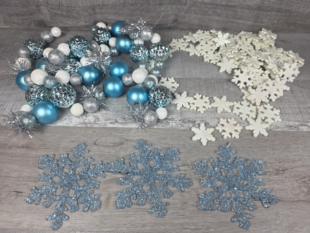 Christmas Blue White Snowflakes Plastic Frosted Hanging Garland Decor Lot 215a